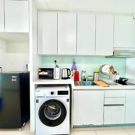 T3 1-10 Pax Trefoil 2Room Setia Alam Cozy Home Wifi Tv Exterior photo
